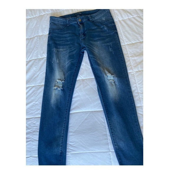 Fashion Nova Jeans - Picture 1 of 2